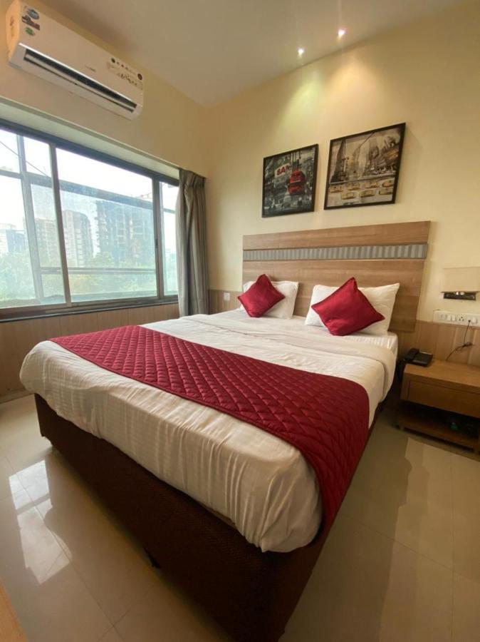 Hotel Airport Prime -Near Mumbai International Airport Andheri East エクステリア 写真