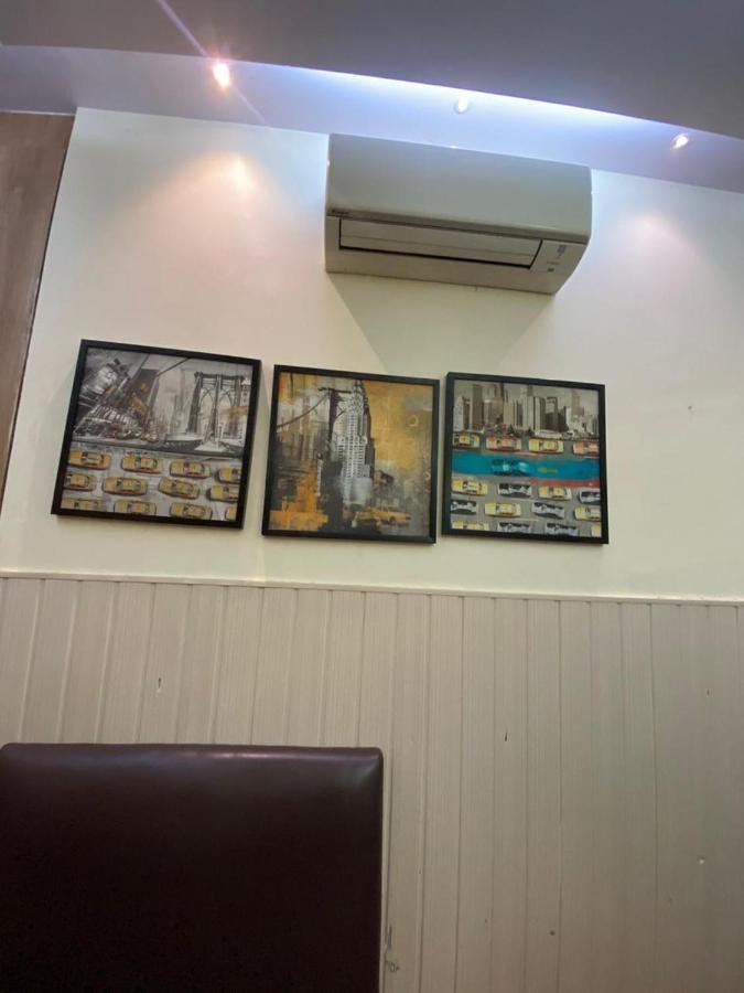 Hotel Airport Prime -Near Mumbai International Airport Andheri East エクステリア 写真